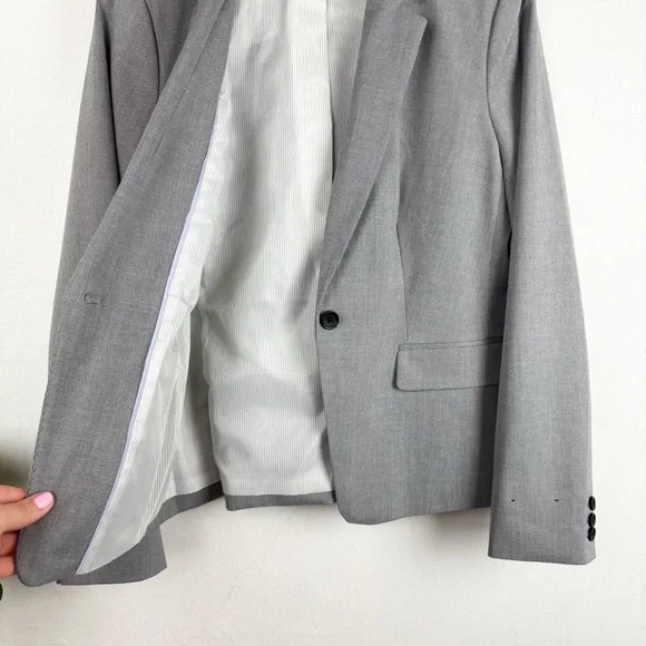 Banana Republic Women’s Light Gray Blazer Sz 12 - Picture 7 of 9